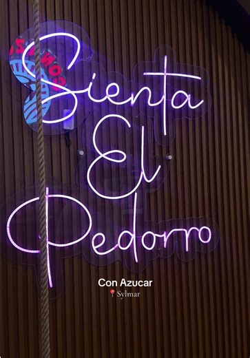 Charming Con Azúcar Café: A Cute Coffee Shop Experience