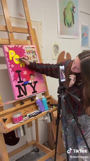 Top Tips for Beginner Artists Using a Projector