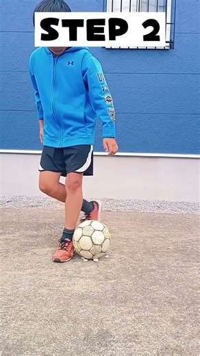 football skill tutorial 🔥#skills #footballskills #soccer #shorts