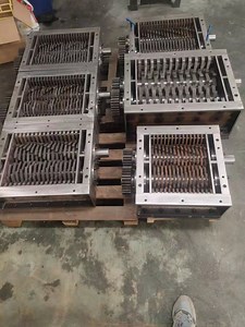 [Hot Item] Cleverly Designed 2023 The Latest Small Shredder Chassis Mini Plastic Shredder Chassis