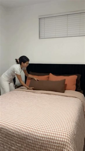 KLAILEA STEELE | do we love the evening or morning vlogs more!!? (and what other types of vlogs are you wanting to see!!??) #eveningroutine... | Instagram