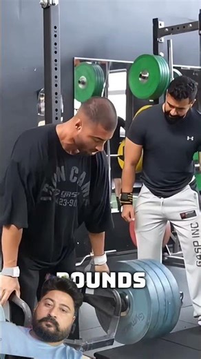 old man prank with bodybuilder at gym 😂😱 #viral #motivation #comedydance #shortvideo #shorts