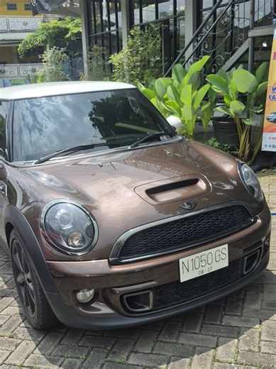 Mini Cooper S 2012: Hot Chocolate Metallic in Malang