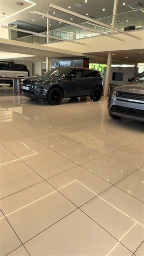 Melo M (@beautimelom)’s videos with Vura (feat. Sjava & Saudi) - DJ Citi Lyts