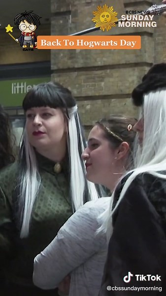 The 1st of September is a momentous day in the wizarding world calendar: this is the day the Hogwarts students return for a new term. Harry Potter fans celebrated Back To Hogwarts Day by practicing their wand skills. #harrypotter