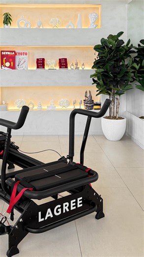 Jet Lag Issues on Instagram: "Who is the LAGREE trainer? Listen to the answer directly from the founder @sebastien.lagree 👆🏻 Extract from a podcast episode by Creating the 4% @creatingthe4pod ✨"