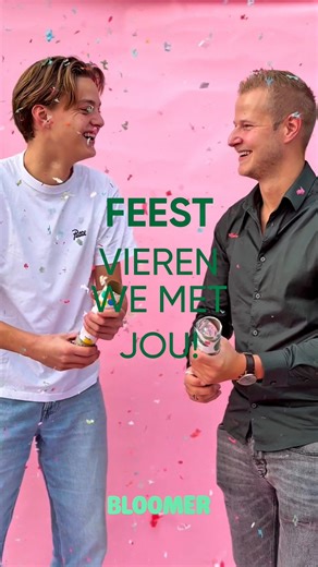🌸 We bring the fun in flowers! 🌸 Het is feest en dat vieren we met jou! 🎉 We hebben een frisse nieuwe look, een gloednieuwe website én een uitgebreid assortiment. Inclusief zijden bloemen van topkwaliteit onder ons eigen label Bloomer Silk. Vandaag verrassen we onze bloemisten met iets lekkers bij de bestelling. 💐 Omdat we trots zijn om samen te werken! 💚 #webringthefuninflowers #bloomer #bloomersilk #bloemenplezier #versebloemen #droogbloemen #zijdenbloemen | Bloomer