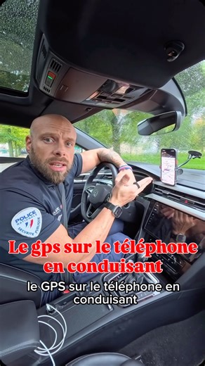 🇫🇷Anthony🇫🇷 on Instagram: "Utiliser un GPS ? Oui. Tenir le téléphone en main ? Non. 🚫📱 Dans la vidéo je montre comment configurer et fixer ton GPS sans risquer de verbalisation : support adapté et rien d’autre qu’un gps à l’écran . ⚠️ Important : pas d’écran vidéo supplémentaire dans le champ de vision (sauf aide à la conduite). Regarde la vidéo et envoie tes questions ! #police #securite #uniform"