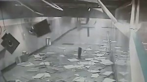 Ceiling collapses in Shanghai subway station