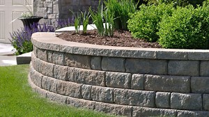 A Masterpiece Design Does Retaining Wall Construction in Omaha, NE