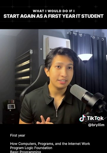 Tips for First-Year IT Students: Navigating College and Setting the Foundation for Success