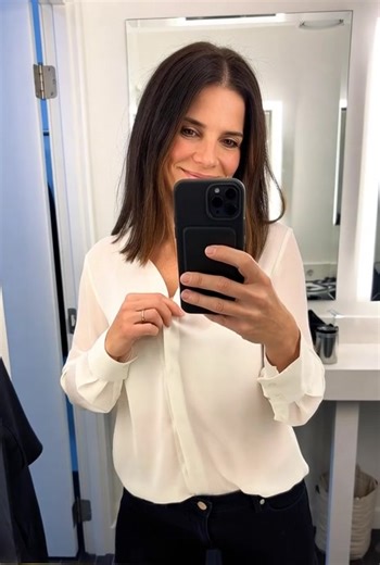 Sandra Bullock's Journey in Hollywood Film Industry