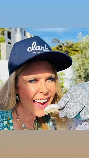 Clarks’s Oyster Experience | Rebecca Brand