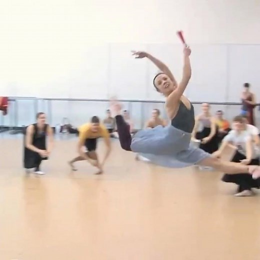 Kitri’s entrance variation - Kaori Nakamura(former principal dancer of the Pacific Northwest Ballet)