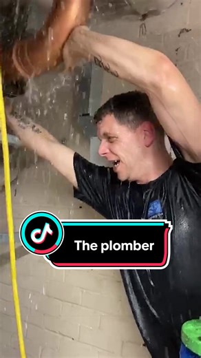 Share to your friend plomber and comment your job for the next tiktok 😉👇 | #work #job #fun #fyp #plomber