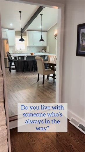 One-level home with an in-ground pool, attached and detached 2-car garage with private suite above, located in Powdersville schools. Set on a flat 0.79-acre lot in Hampton Downs, this home features vaulted ceilings, original hardwood floors, a stone fireplace, and a spacious kitchen with granite countertops, double ovens, induction cooktop, and walk-in pantry. The primary suite offers two walk-in closets and a tiled shower. Enjoy a fenced backyard, sunroom overlooking the pool, and abundant stor