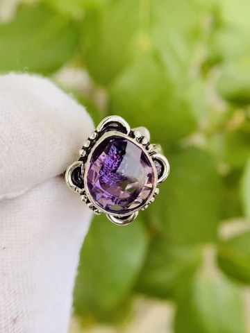 Color-changing Alexandrite Ring: Oxidized German Silver Boho Jewelry - Etsy