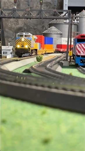 CN container and tanker train ￼