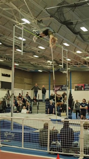 Pole vault failure #funnytiktok #fail #foryou #fyp #polevault #funnyfail