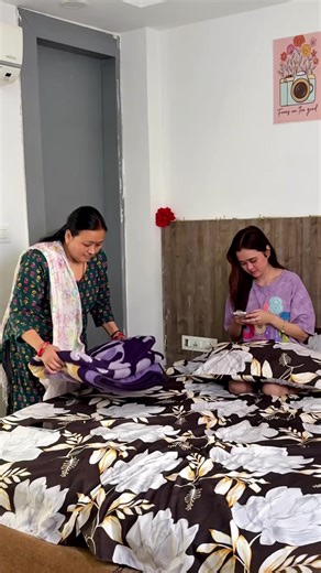 Sanayaa Ji Ki Mama Ki Khubsurat Jodi