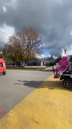 Halloween golf cart parade 👻🎃 | Route66