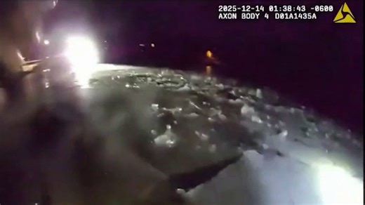 Three rescued after car crashes into frozen Glendale Heights pond: police
