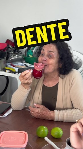 Dente do Amor: As Aventuras da Dentadura Caindo