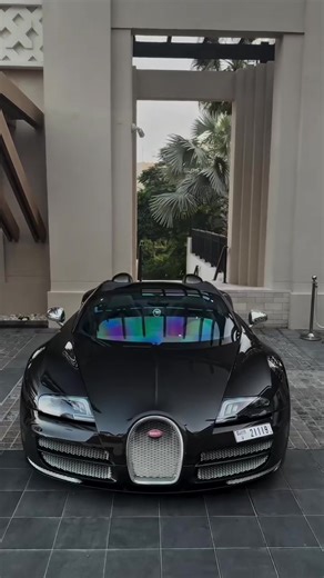 Exploring the Bugatti Veyron Super Sport