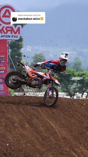 Membalas @red_fisr