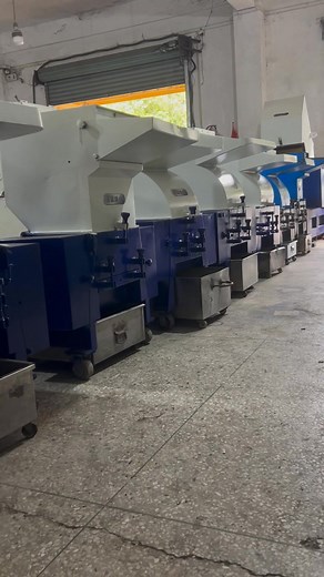 12 set 10HP crusher (400mm):USD680/set Running well. Good quality,lowest price on sell Guaranteed by Alibaba: https://zhanfujixie.m.en.alibaba.com Wechat ID:used_china Whatsapp: 86 139 6784 9282 | Second Hand- Used Plastic Injection Molding Machine Globle Union