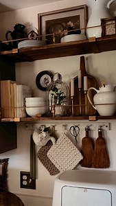 Shanna Walker on Instagram: "Everything I used is linked today in my stories and if you miss it there it’s in my bio!! 🥰 And did you spy my little helper at the end? She’s never far from whatever I’m doing! 🐈‍⬛ #diy #shelfie #shelfstyling #amazonfinds #cottagestyle #cottagekitchen #kitchenstyle #cottagecorestyle #home #cozyaesthetic #cozyvibes #shelfdecor #cozycottagefarmhouse #homestyle"