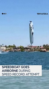 A speedboat trying to break a speed record in Arizona ended up airborne, spinning in the air before crashing back to the water. The boat landed upright and the driver and throttleman were uninjured, but were taken to a hospital for examination. | TRT Afrika