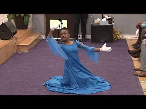 You're Bigger-Jekalyn Carr Praise dance