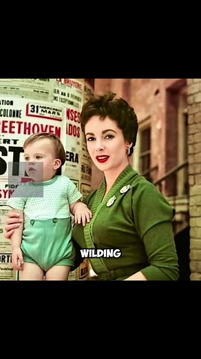 “Elizabeth Taylor With Her Son Michael Wilding — A Precious 1954 Moment” . . . . #ElizabethTaylor #LizTaylor #MichaelWilding #OldHollywood #HollywoodLegends #VintageStars #ClassicHollywood #1950sIcons #TimelessBeauty #HollywoodHistory #MotherhoodMoments #RarePhotos #VintagePhotography #CinemaIcons | History Clicks