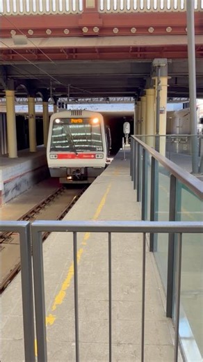 Transperth A series arriving at Perth Station (Midland Line)