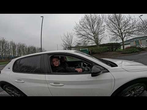 I'm A POLICE Officer! I Would Like Your DETAILS! 🤔🎥🛸❌