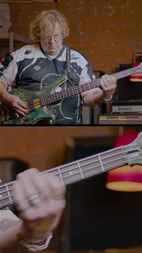 Stu Hamm plays 'Back Pocket' by Vulfpeck 💚