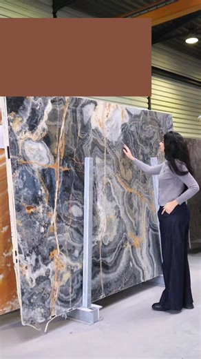 Looking for the perfect natural stone for your interior? In this video we show 4 popular stones used in high-end interior design: Onyx Blue, Taj Mahal quartzite, Calacatta Viola marble, and Fire Onyx. Each stone creates a completely different look: - Onyx Blue adds bold drama and deep movement. - Taj Mahal quartzite is perfect for warm, neutral and Japandi-style homes. - Calacatta Viola marble is ideal if you want strong veining and a statement kitchen or bathroom. - Fire Onyx can be backlit, cr