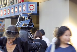 New rules will issue passes limiting Hollywood Boulevard's costumed characters