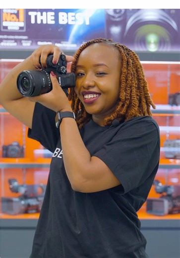 The perfect camera for creators who want power, speed, and quality in one body. Shoot stunning 4K video, capture sharp 33MP photos, and enjoy next-level autofocus that locks on to your subject every time. Whether you do photography, videography, or both, the Sony A7 V is built to handle it all. Strong body, smooth stabilisation, incredible low-light performance this is a camera you can trust on any shoot. 💰Price: Ksh. 📍 Shop at Snapshot Kenya Your plug for cameras, lenses & gear in Nairobi 📲 