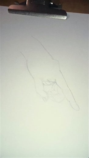 je déteste dessin les mains✋c'est super dur🥲😵#devoir#école#art#dessin#main#difficultés#mains#croquis