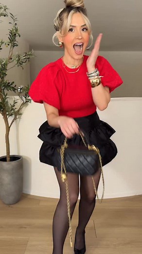 18K reactions · 569 comments | Comment NEED for links to these Walmart holiday looks 珞 #outfitinspo Comenta ENLACE amigas  HOW TO SHOP? ✔️ Tap my bio > find your post  ✔️ Shop on the FREE LTK APP (search ImLola) ✔️ Comment LINK on the post & check your DM 珞 ✔️Copy/paste in browser  https://liketk.it/5ybrA | •••Lolita | Facebook