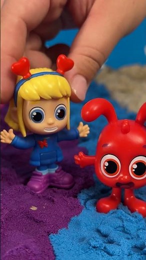 Colorful Beach Toy Play with Kinetic Sand! ⛱️🖌️ #toys #fyp #kidsvideo