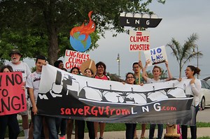 2K views · 47 reactions | Check out this video of the Cheniere LNG export terminal flare stack spewing black smoke. This is considered normal activity for an LNG flare stack. This video was taken by a Save RGV from LNG member standing on a pier just a mile away from the export terminal. #NoLNG | SAVE RGV from LNG | Facebook