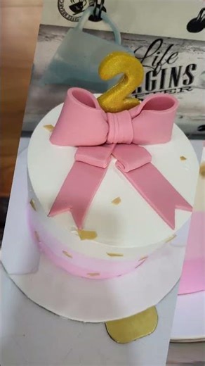 how to make a large easy fondant bow tutorial let’s make 😍#artist #shorts #fondant #trending