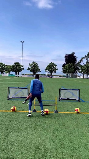 Let the fun and intensity begin in this epic 1v1 game with : 🟡3 Balls ⚽ 🟡2 BazookaGoals 🥅 #soccer #footballtraining #1v1 #drill #soccertiktok #footballtiktok #fyp