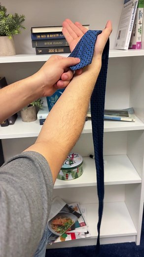 How to tie a tie perfectly | Paul Vu