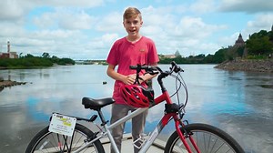 Ottawa is the perfect city to explore by bike! Check out this cool cycling route through Ottawa and enjoy a sightseeing adventure on two wheels! 🚴 Check out this handy route map of all the featured locations, and get out and explore the city by bike! 👉 https://bit.ly/2FIaCST | Ottawa Tourism