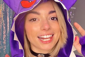 whoopie cushions 1 - SOPHIA BURNS Official Profile | LoyalFans