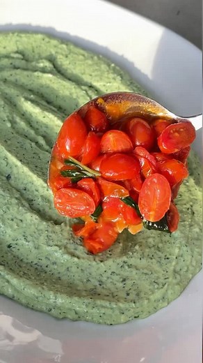 My most popular holiday recipe is Crostini Dip and for good reason! It’s packed with flavor, can be prepped ahead of time -and it doesn’t need to be served hot or cold ! Here’s the recipe :) For the Ricotta Mixture: In a food processor combine the following and blend until smooth: 15 oz container whole milk ricotta cheese 2 Serrano chilis roughly chopped 1/3 cup finely chopped cilantro 1/3 cup finely chopped parsley 10 large leaves of basil 3 large cloves of garlic 1/4 tsp salt For the Tomato Mi